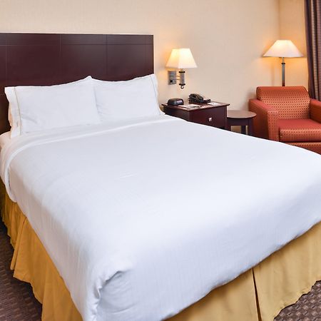 Holiday Inn Express Hotel & Suites Portland - Jantzen Beach By Ihg Buitenkant foto