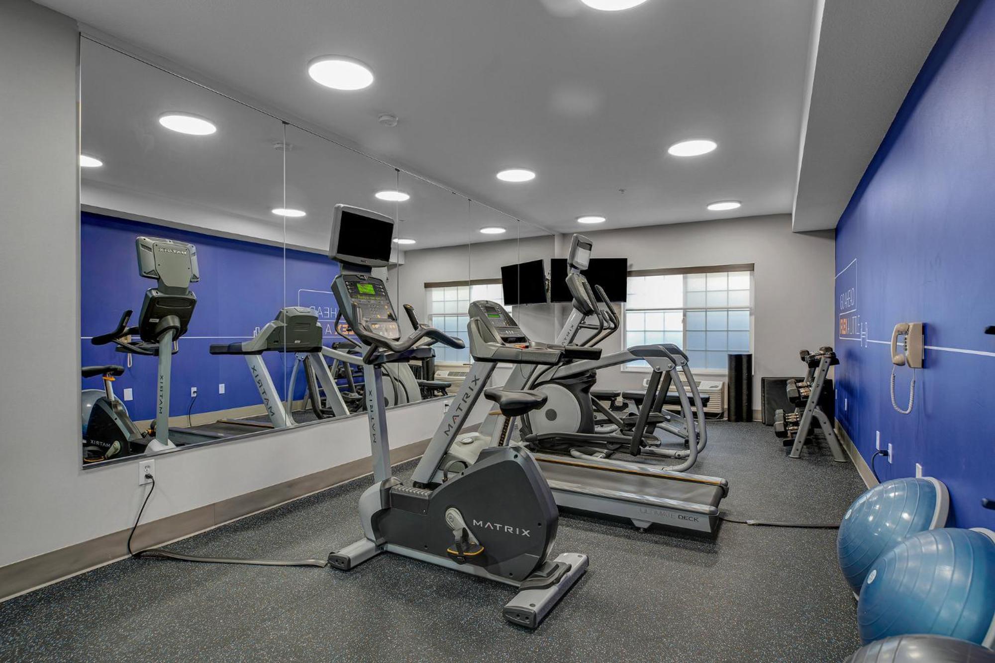 Holiday Inn Express Hotel & Suites Portland - Jantzen Beach By Ihg Buitenkant foto