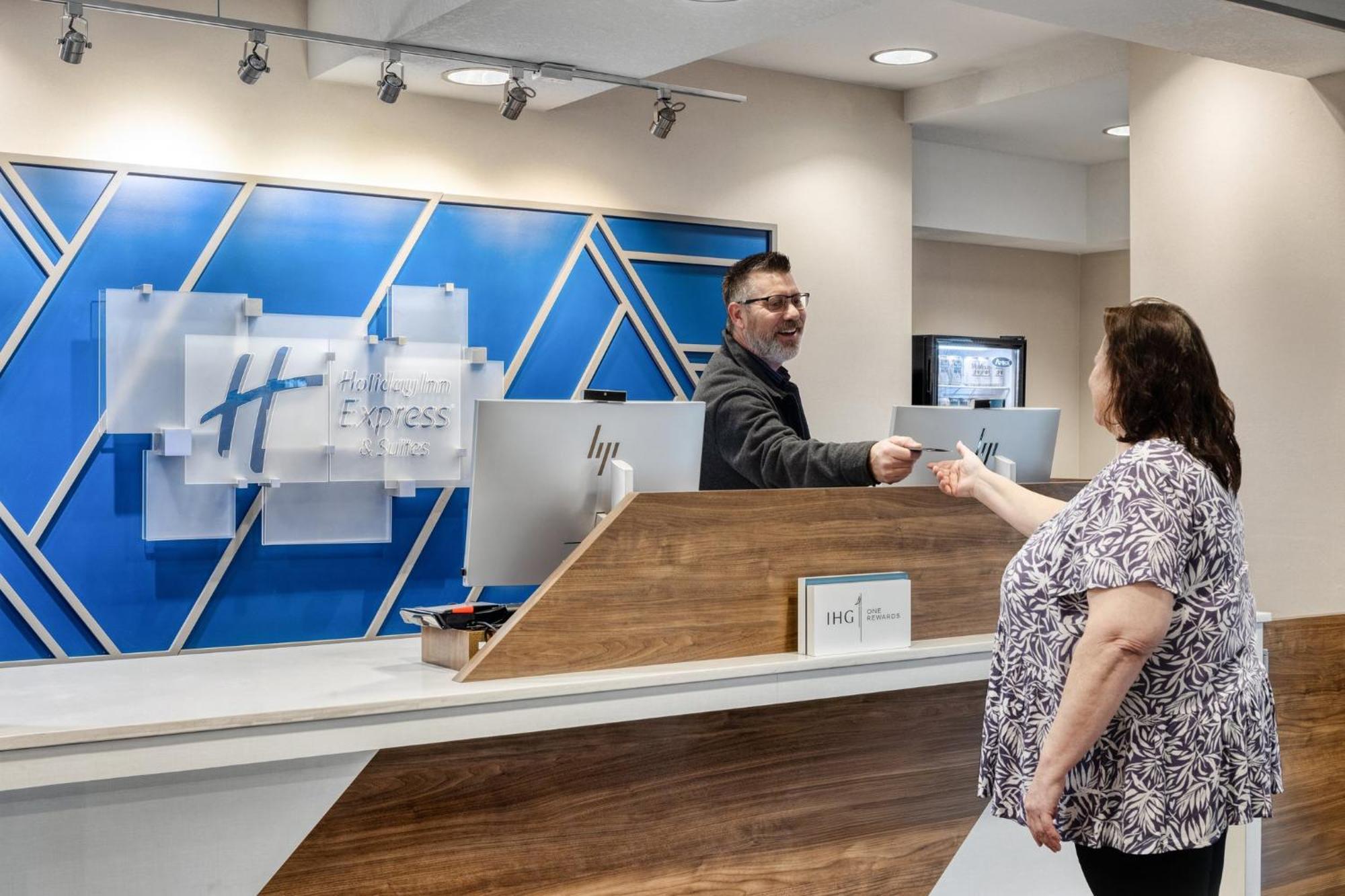 Holiday Inn Express Hotel & Suites Portland - Jantzen Beach By Ihg Buitenkant foto