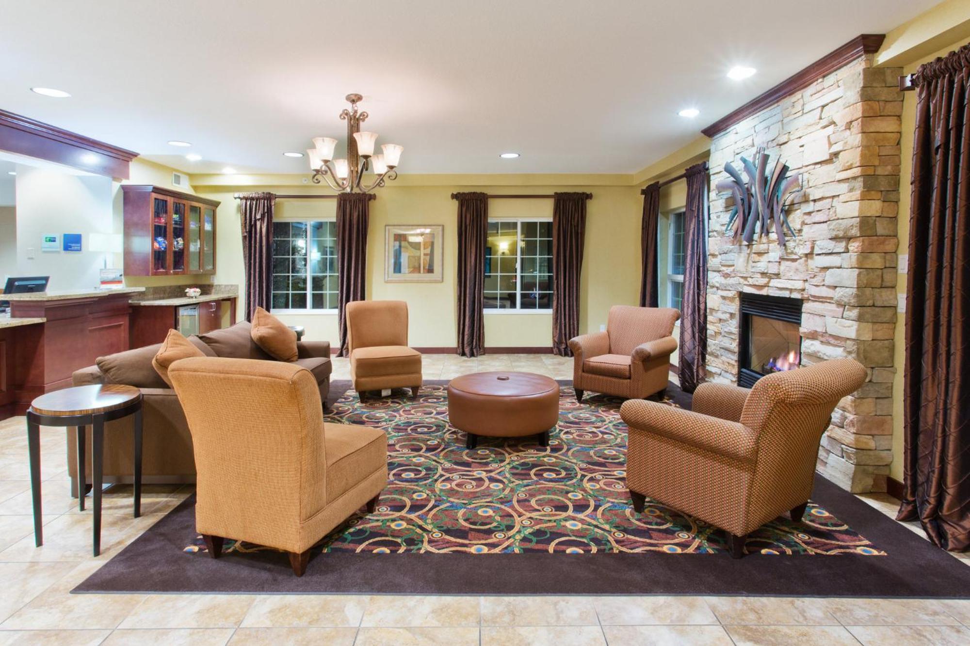 Holiday Inn Express Hotel & Suites Portland - Jantzen Beach By Ihg Buitenkant foto