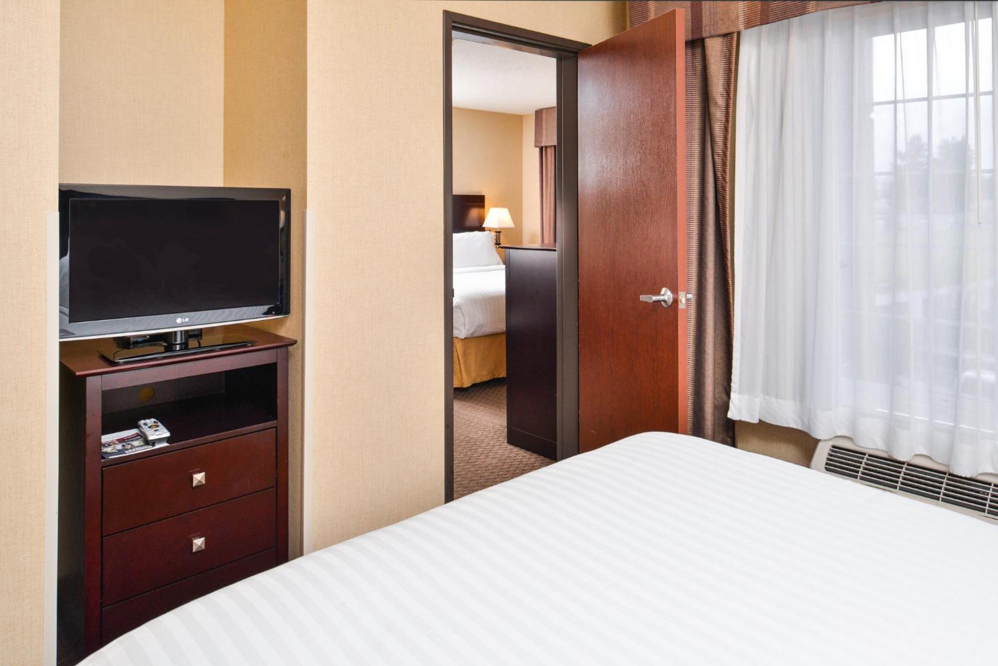 Holiday Inn Express Hotel & Suites Portland - Jantzen Beach By Ihg Buitenkant foto