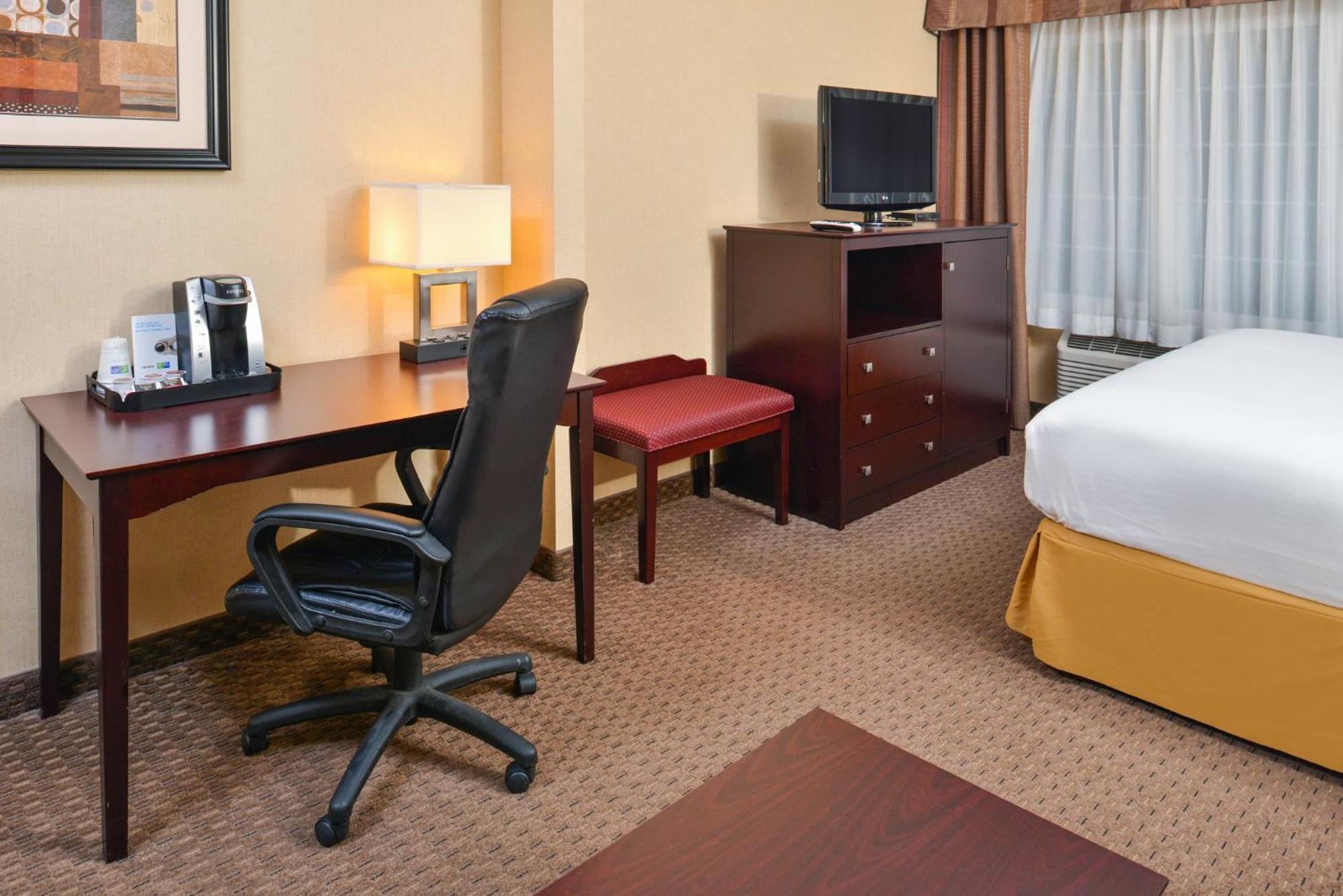 Holiday Inn Express Hotel & Suites Portland - Jantzen Beach By Ihg Buitenkant foto